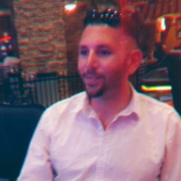 Meet your Posher, Jessica - Picture 2 of 5